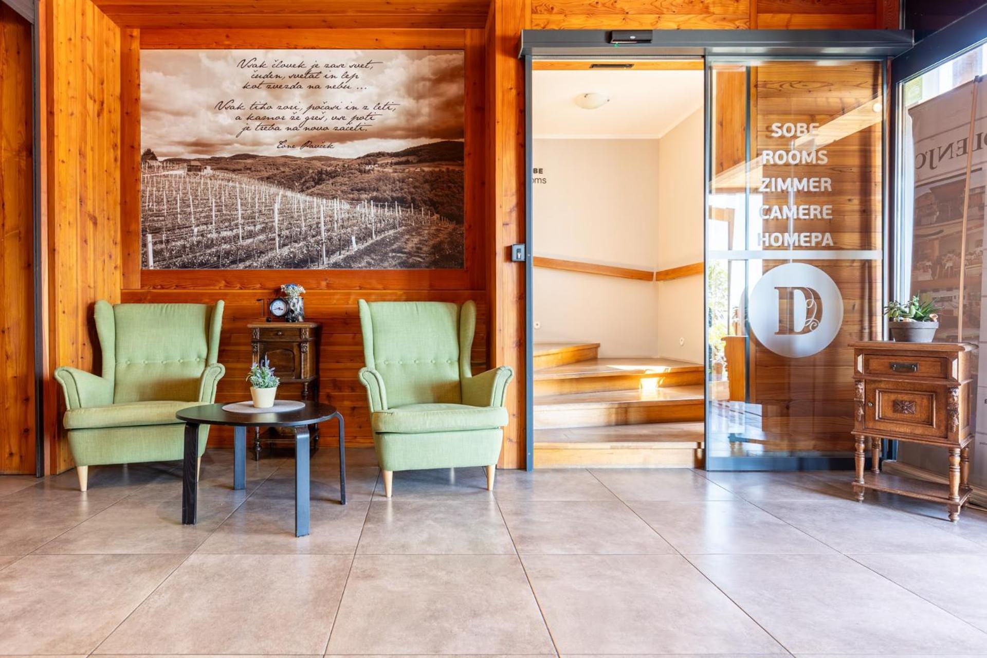 Hotel Dolenjc 노보메스토 외부 사진