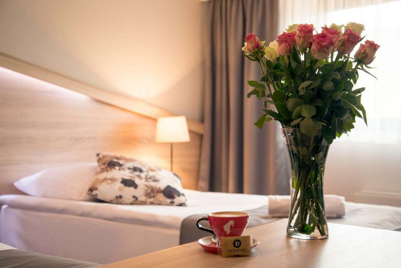 Hotel Dolenjc 노보메스토 외부 사진